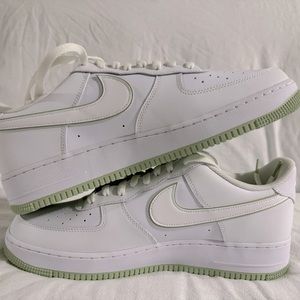 Nike Air Force 1 Honeydew (New)
